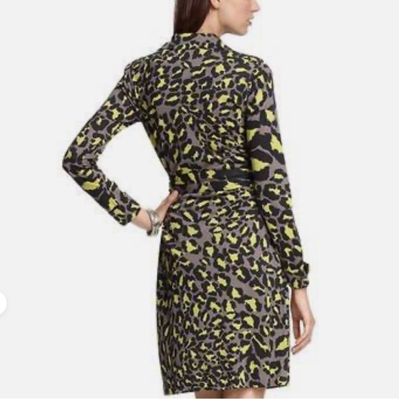 DVF Diane Von Furstenberg JEANNE Silk Jersey Wrap Dress Snow Leopard Grey Size 4 - Picture 3 of 13